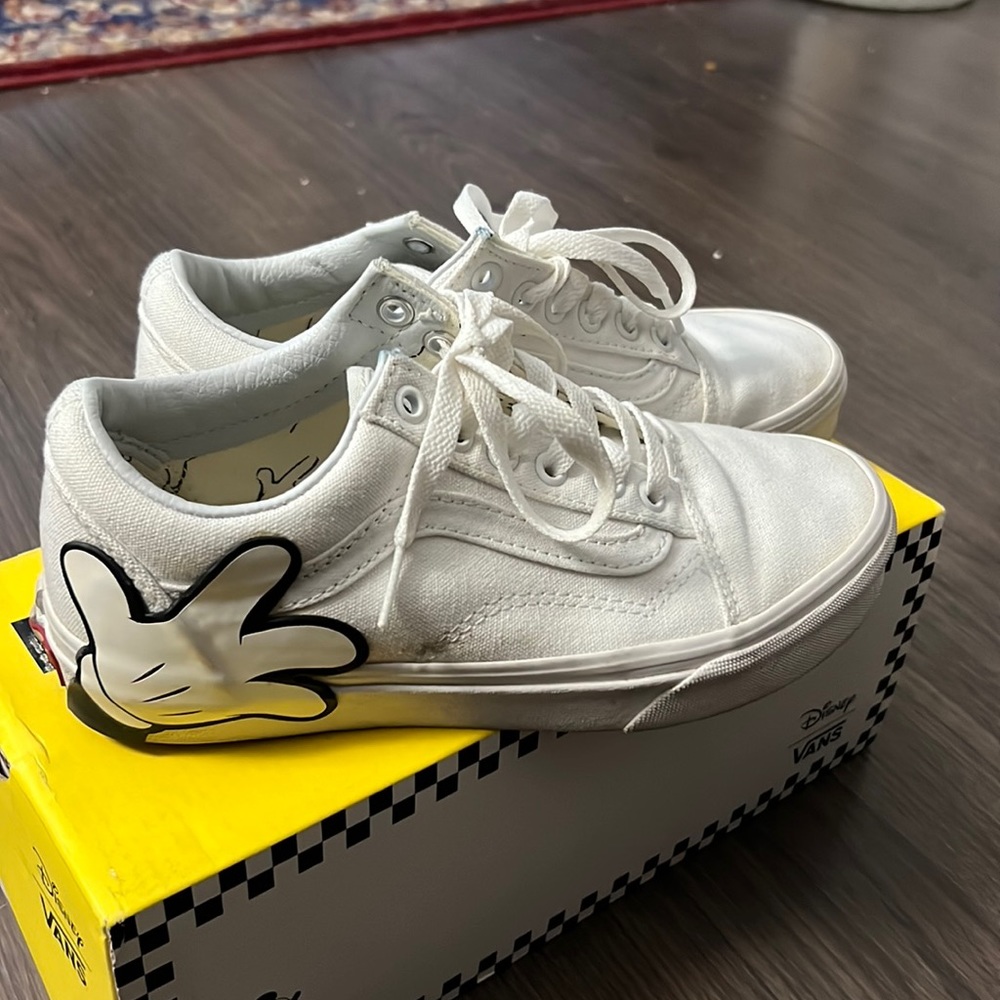 Disney Mickey Old Skool Vans